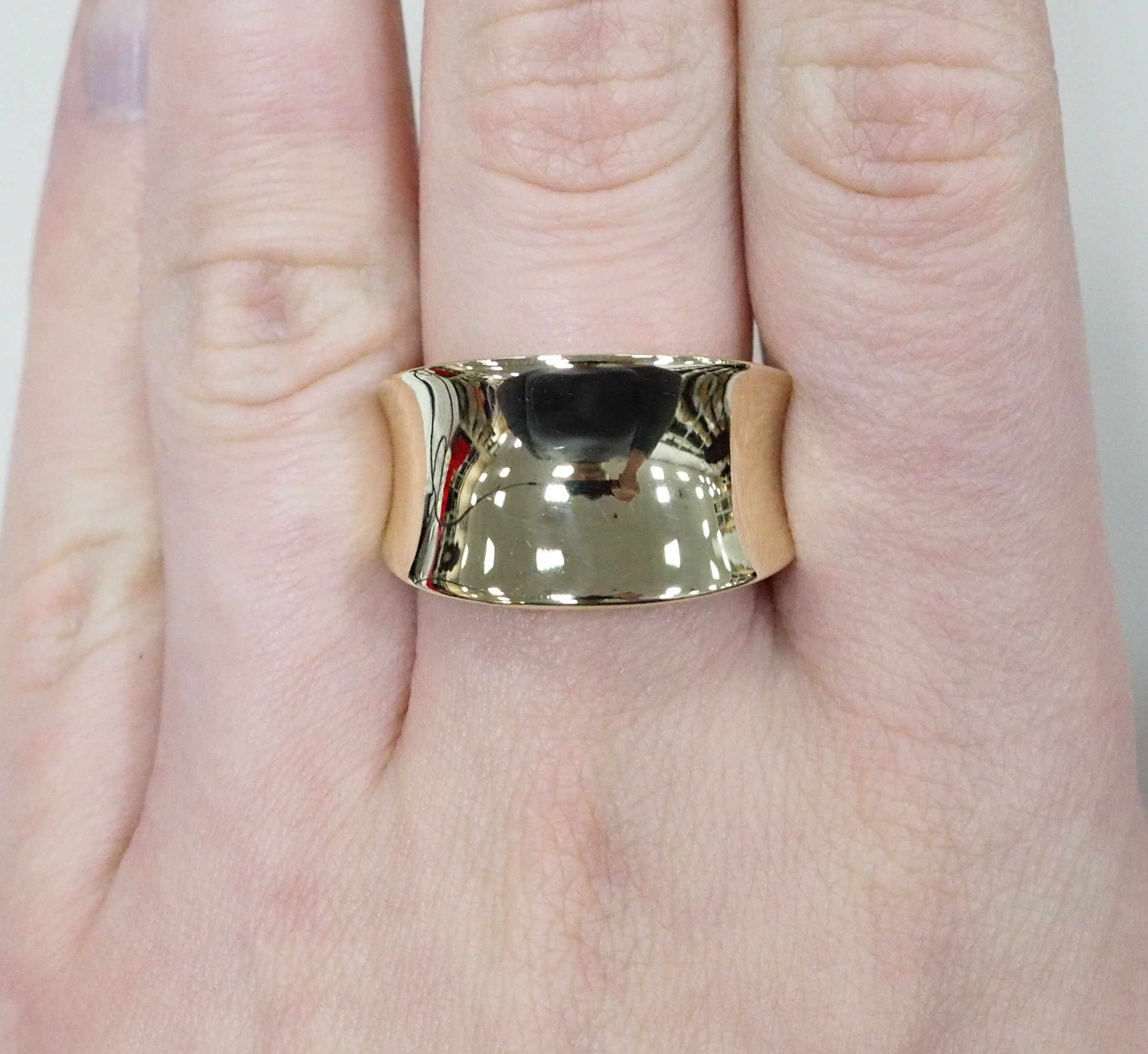 Кольцо из желтого золота